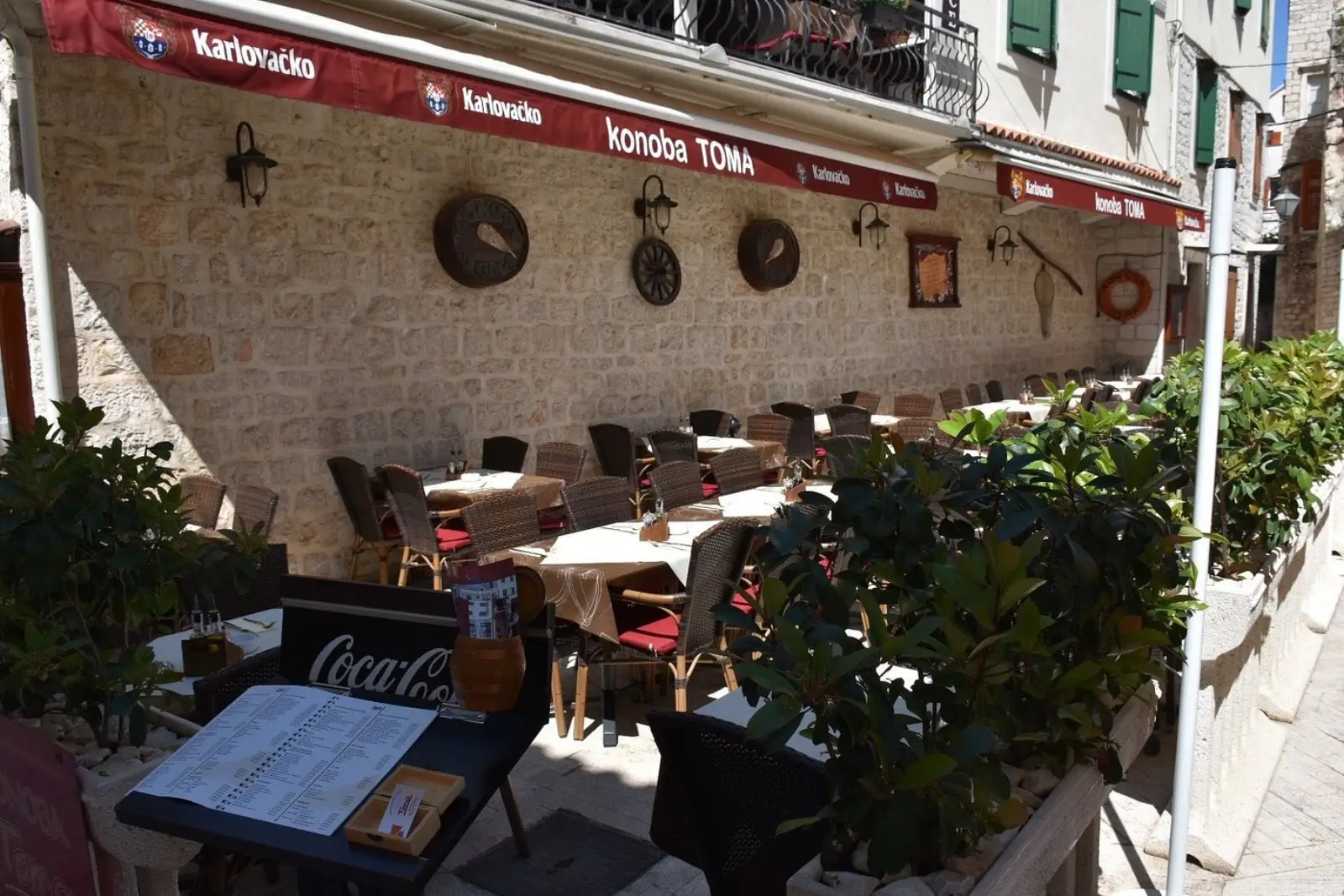 Interior seating at Konoba Toma restaurant, Trogir